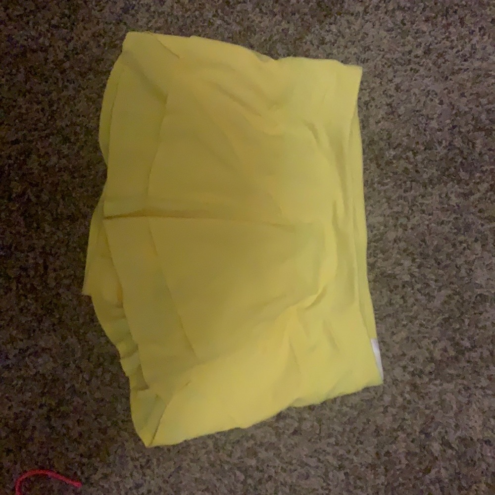 Calia by Carrie Underwood. Brand new shorts, didn’t like how they looked on me.